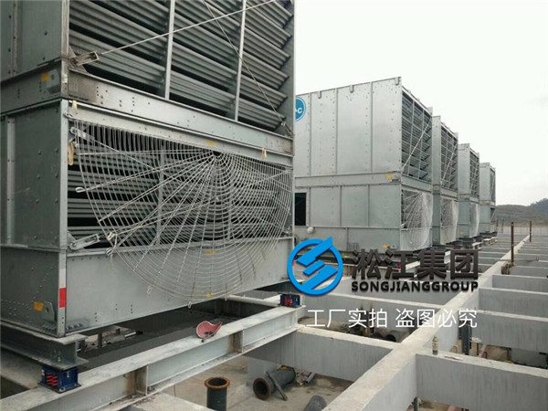ZTF彈簧減振器方形冷卻塔安裝現(xiàn)場